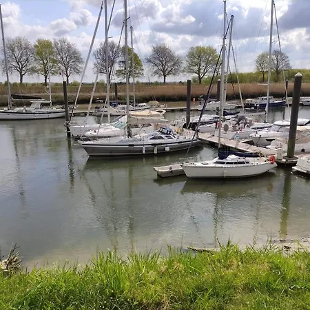 L'anse Rouge, Vue Sur Le Port Ferienhaus *