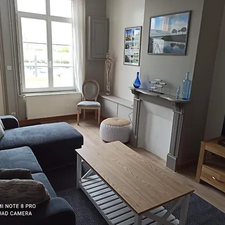 L'anse Rouge, Vue Sur Le Port * Saint-Valéry-sur-Somme