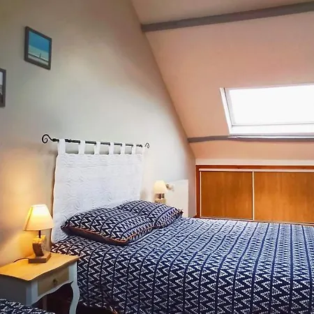 L'anse Rouge, Vue Sur Le Port *