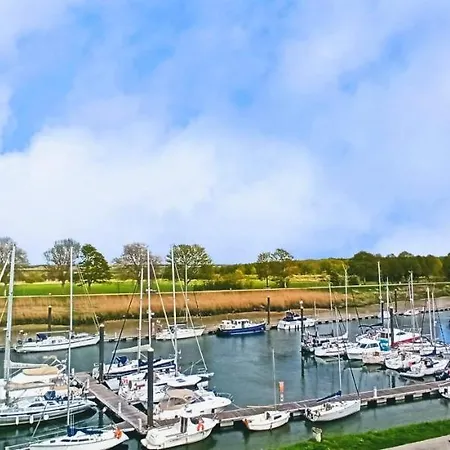 L'anse Rouge, Vue Sur Le Port Ferienhaus *